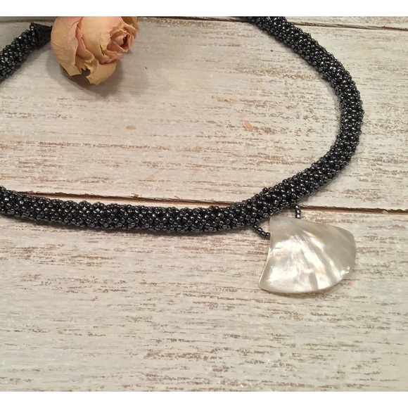 🐚[2/$70.00]🐚 MOP Necklace - Picture 8 of 8